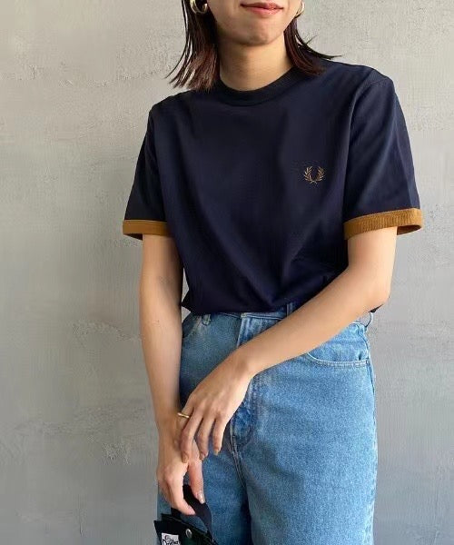 Fred Perry手袖撞色tee