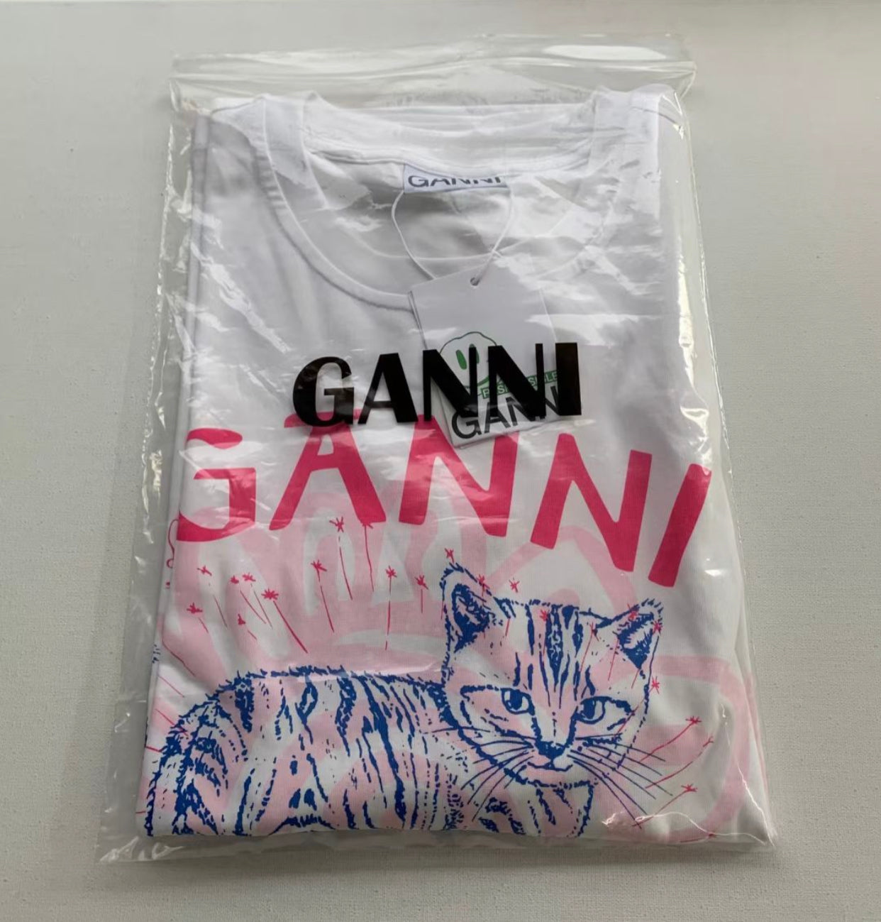 日單Ganni Cat tee