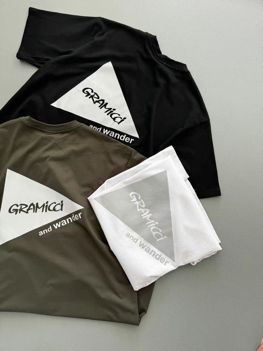 Gramicci 反光logo tee