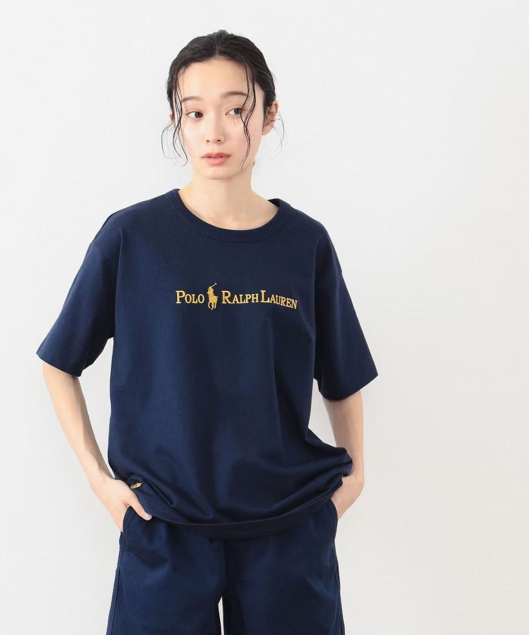 Polo logo 金色刺繡tee