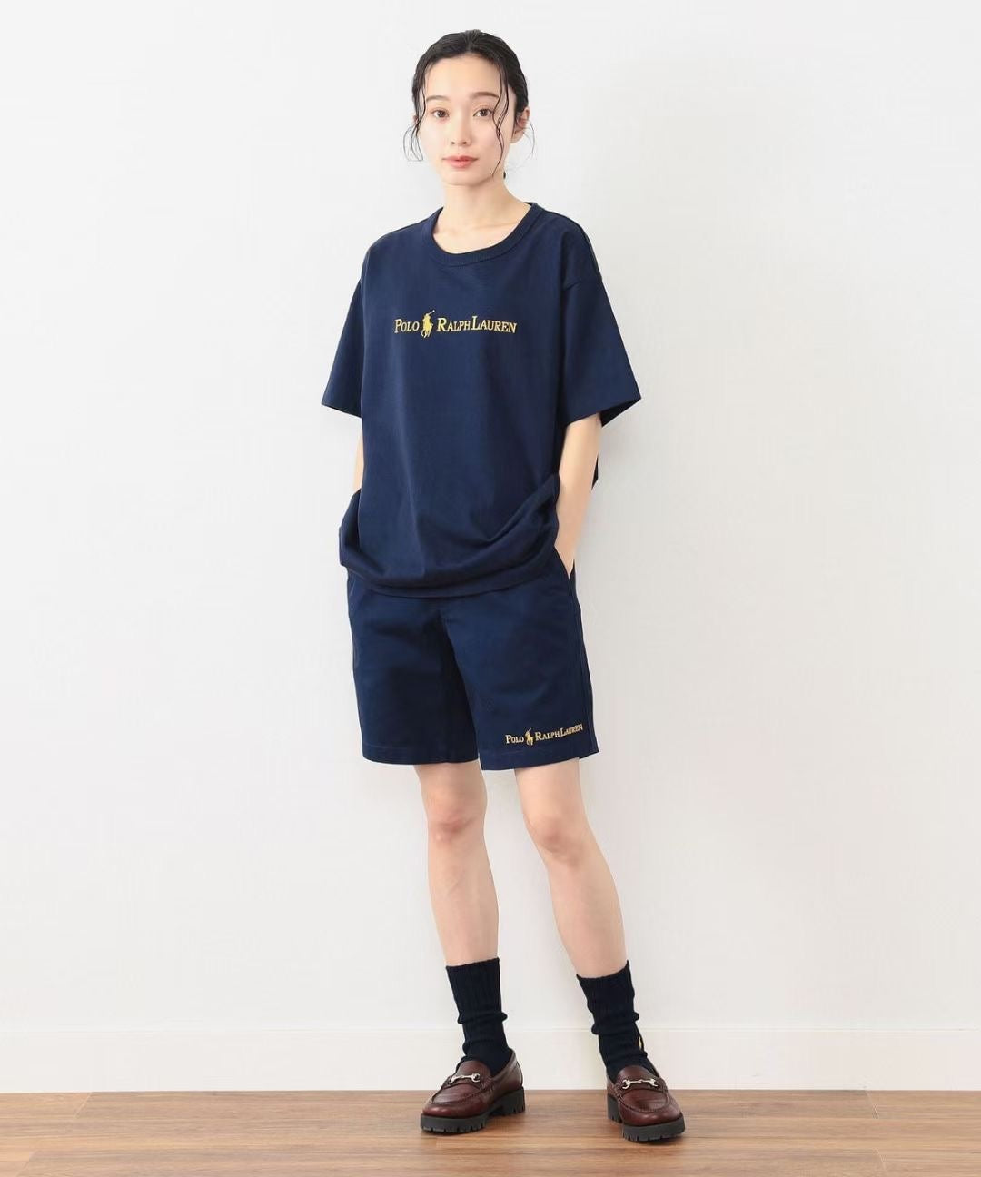 Polo logo 金色刺繡tee