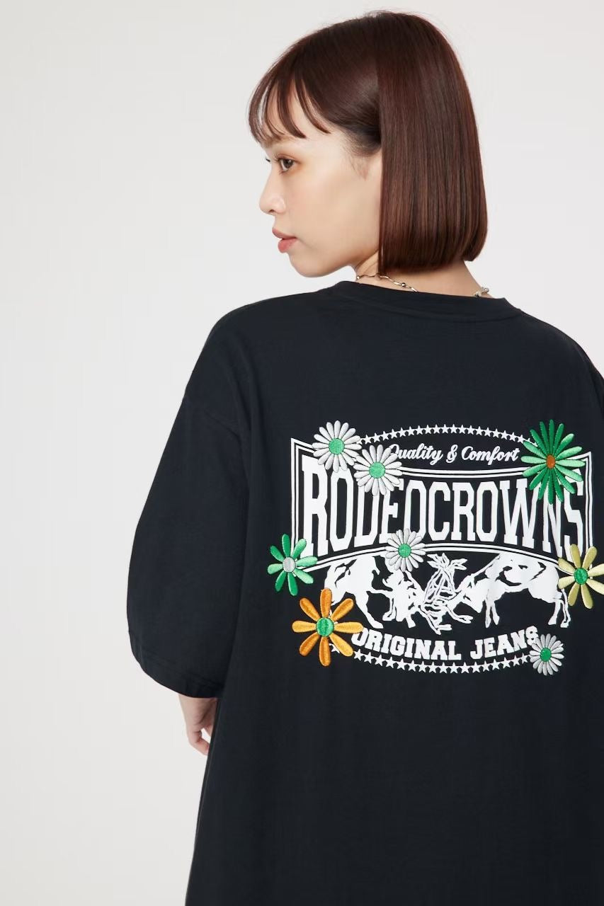 Rodeo crowns flower tee