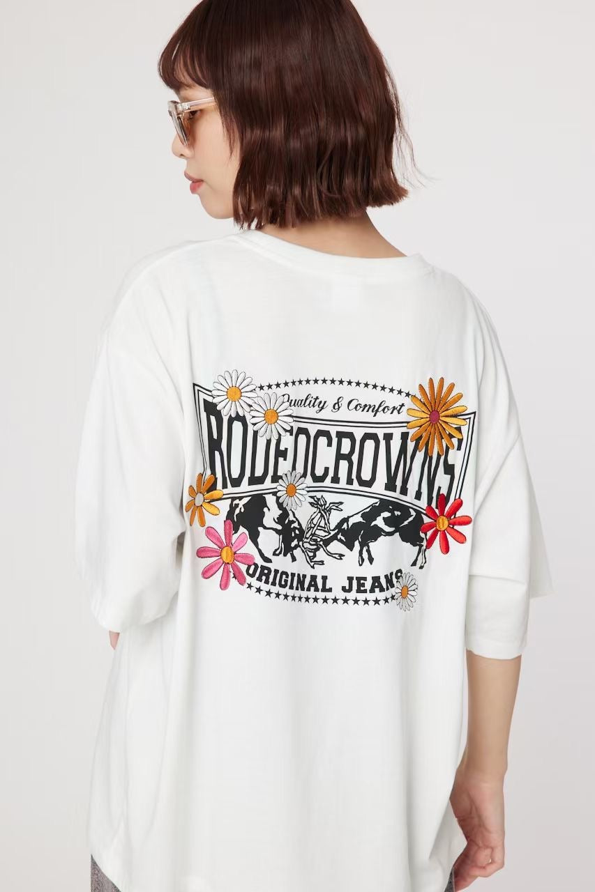 Rodeo crowns flower tee