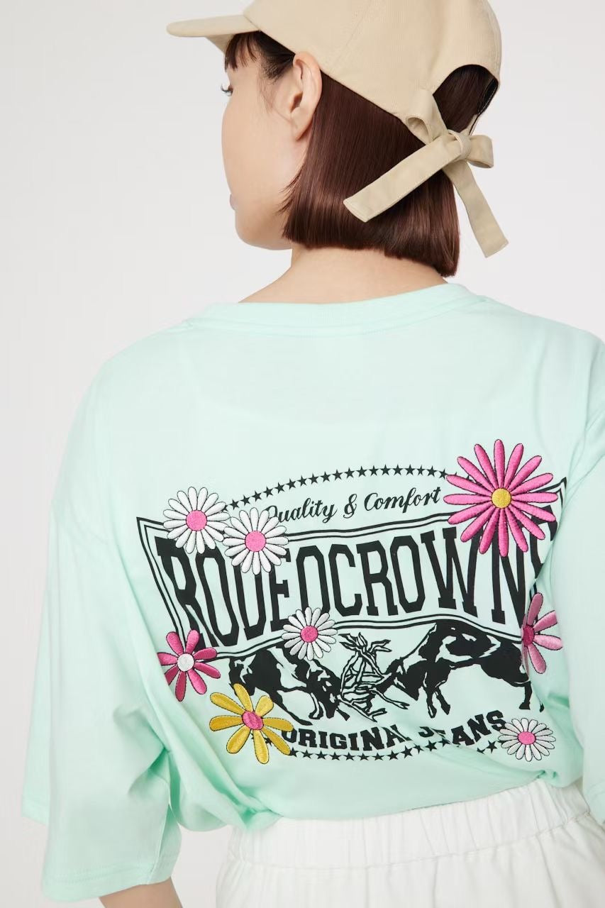 Rodeo crowns flower tee