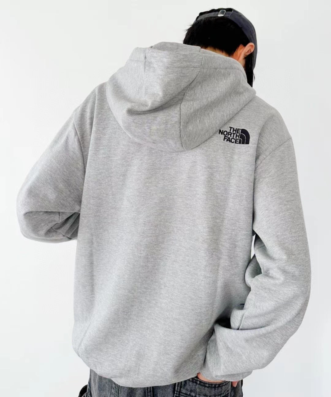 The north face 刺繡hoodies