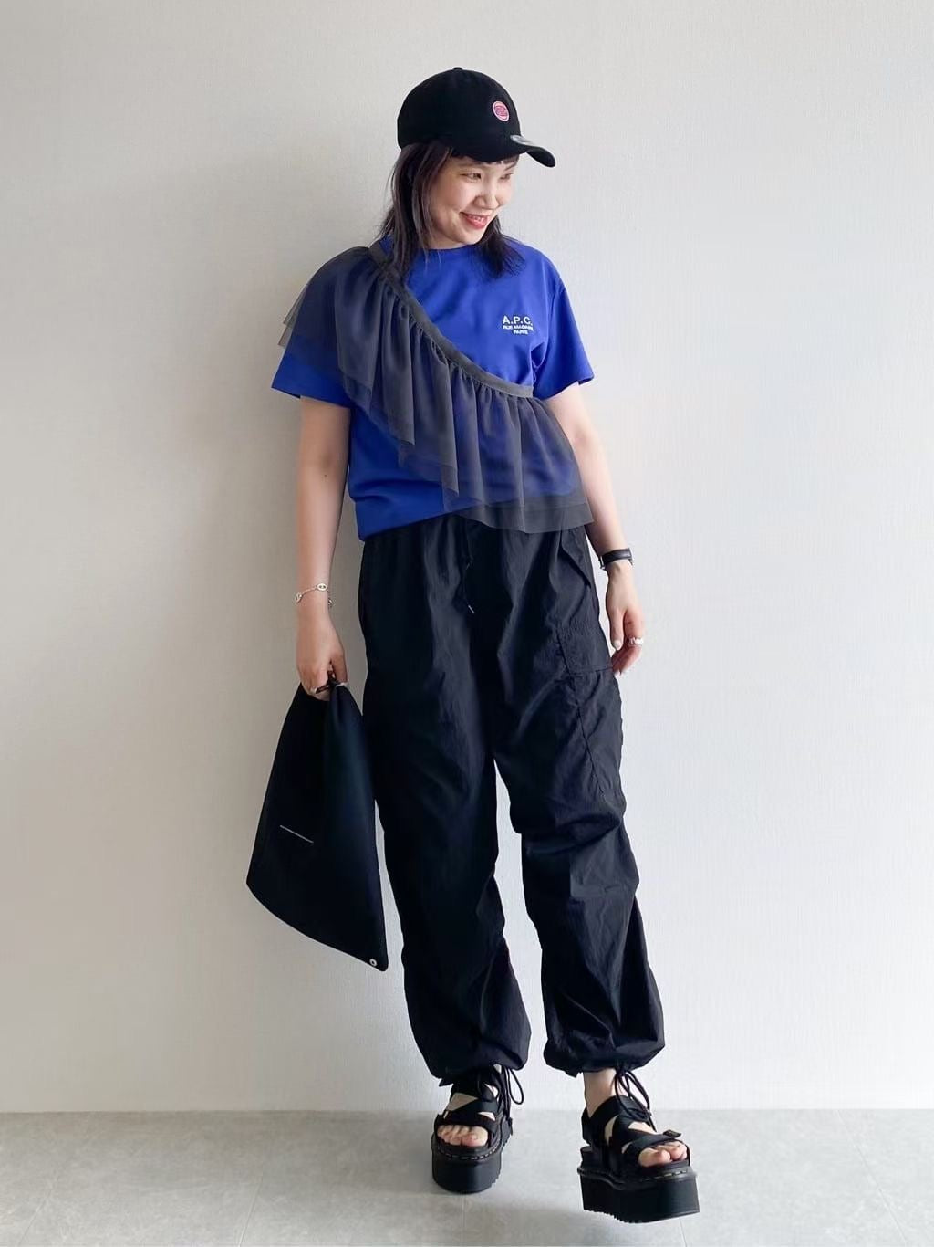 A.P.C 字母 tee