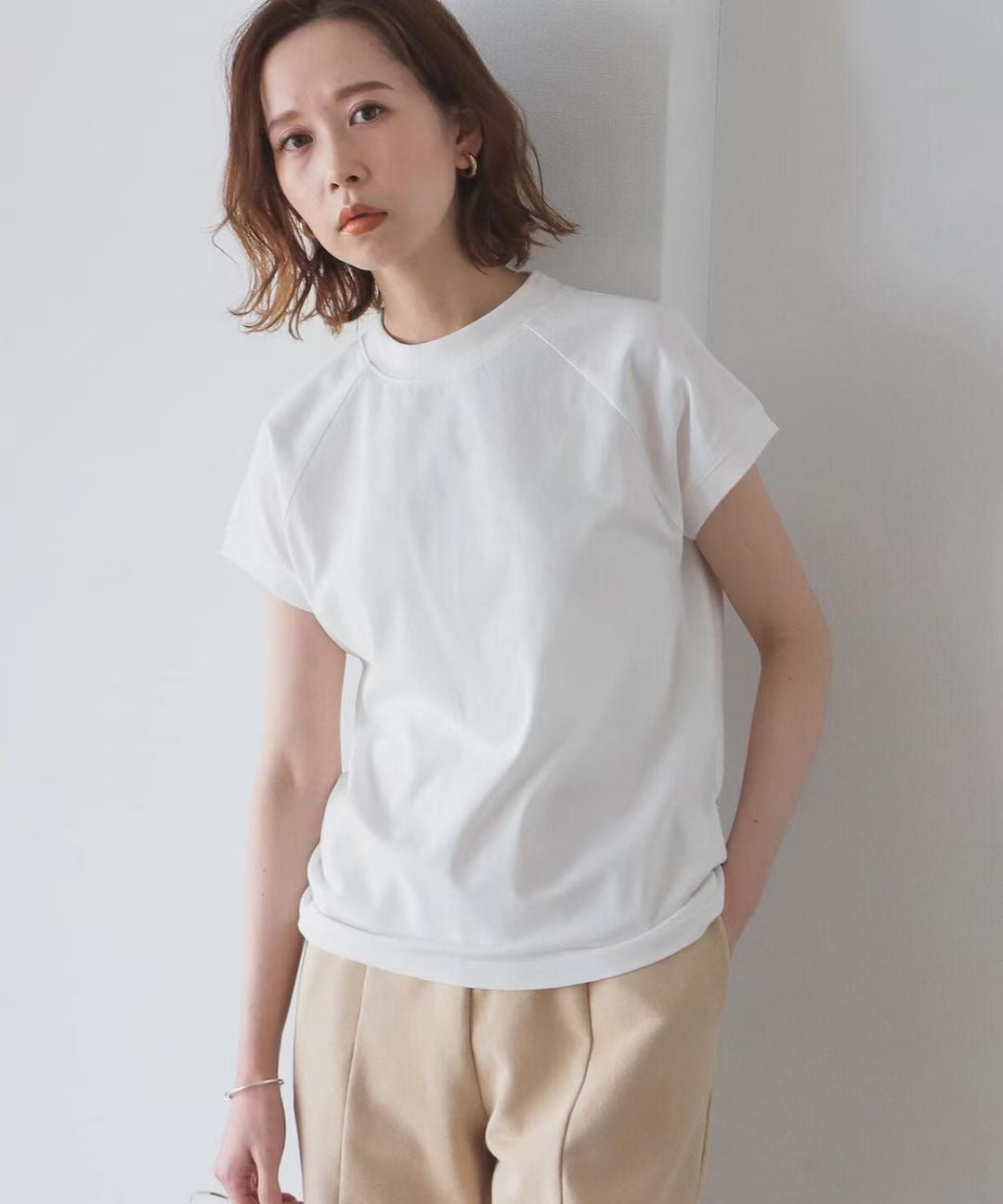 Beams 淨色tee