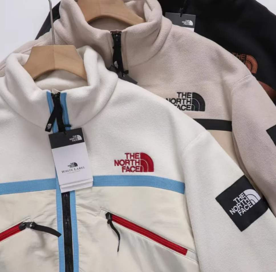 TNF 搖粒絨外套