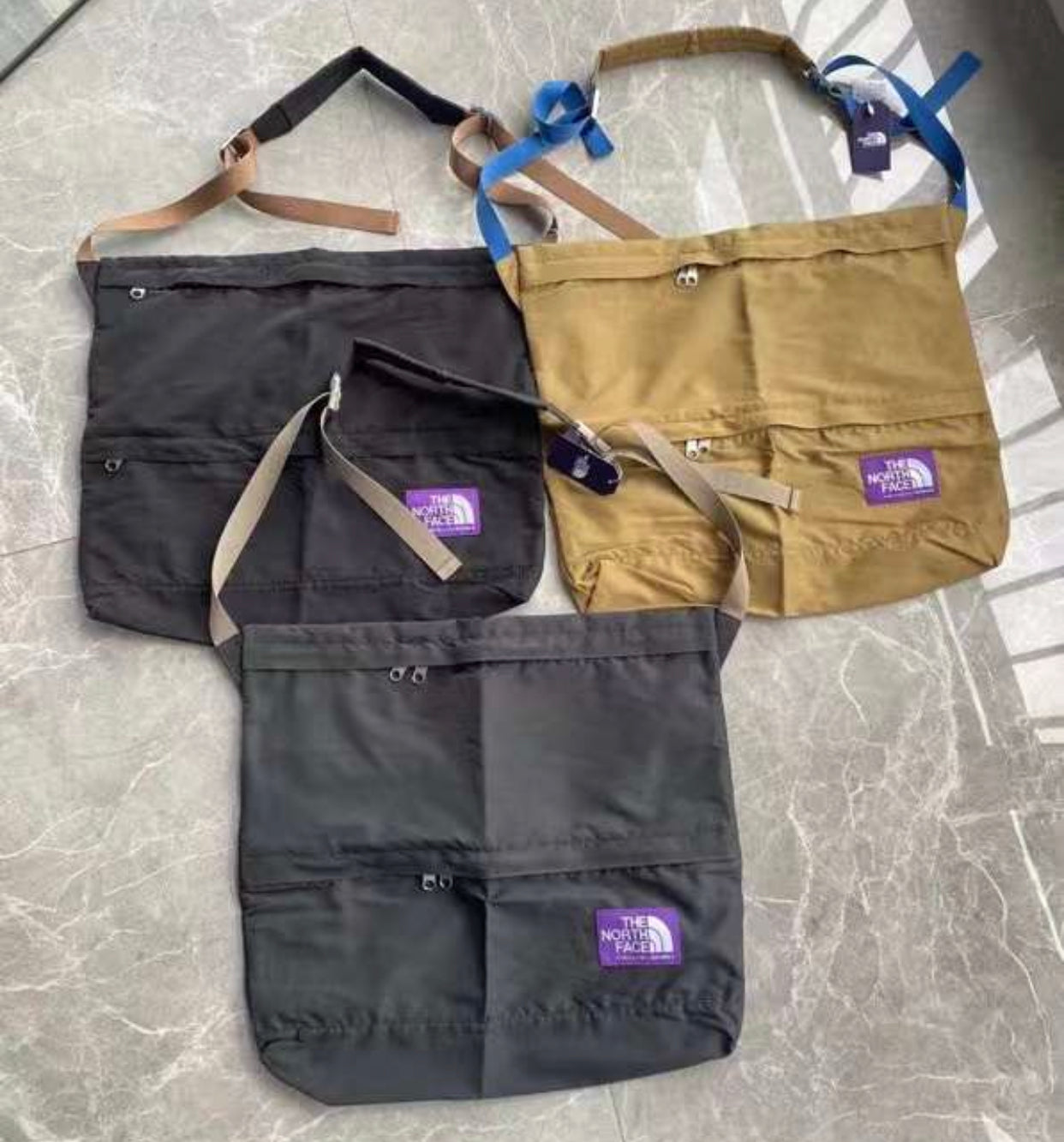 TNF 紫標shoulder bag