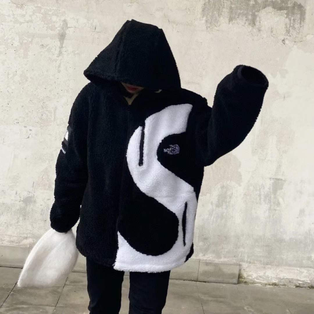 TNF x supreme搖粒絨外套