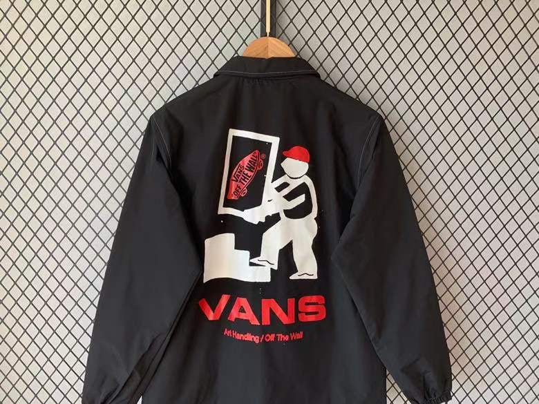 Vans 防風外套