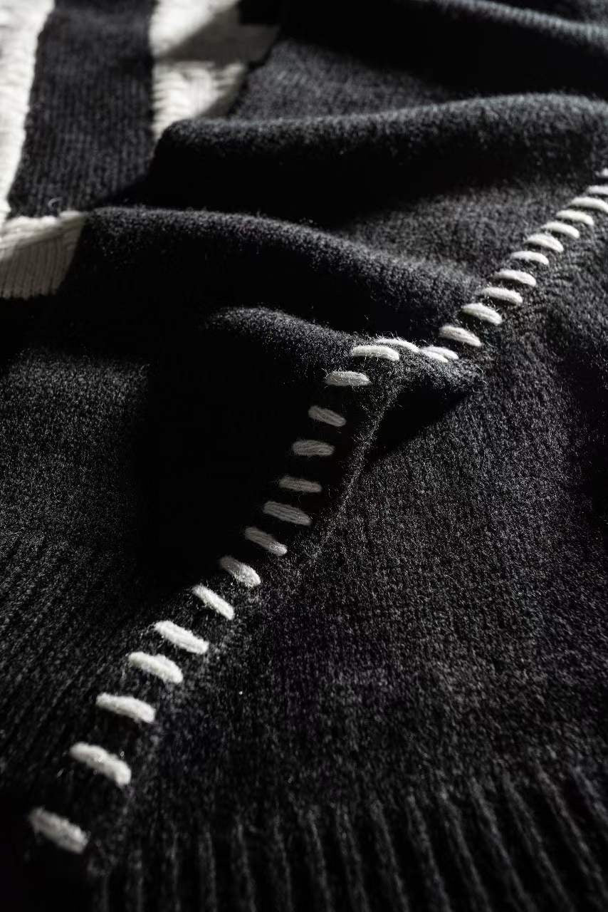 Saint Michael 羊毛sweater