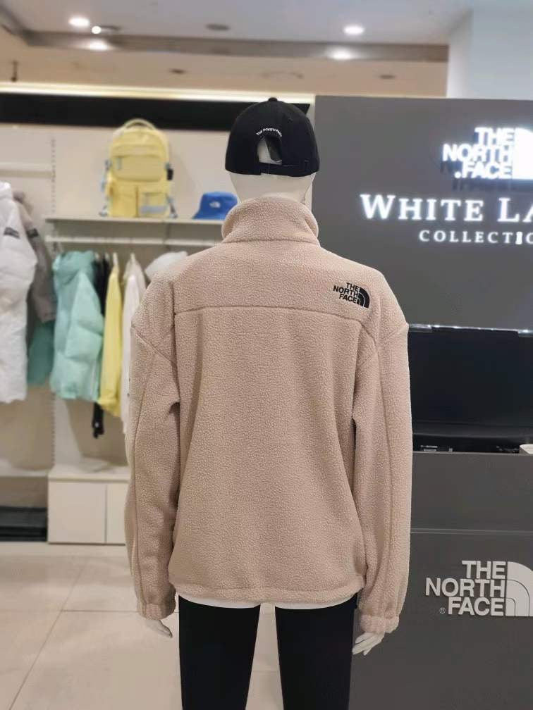 TNF 搖粒絨外套