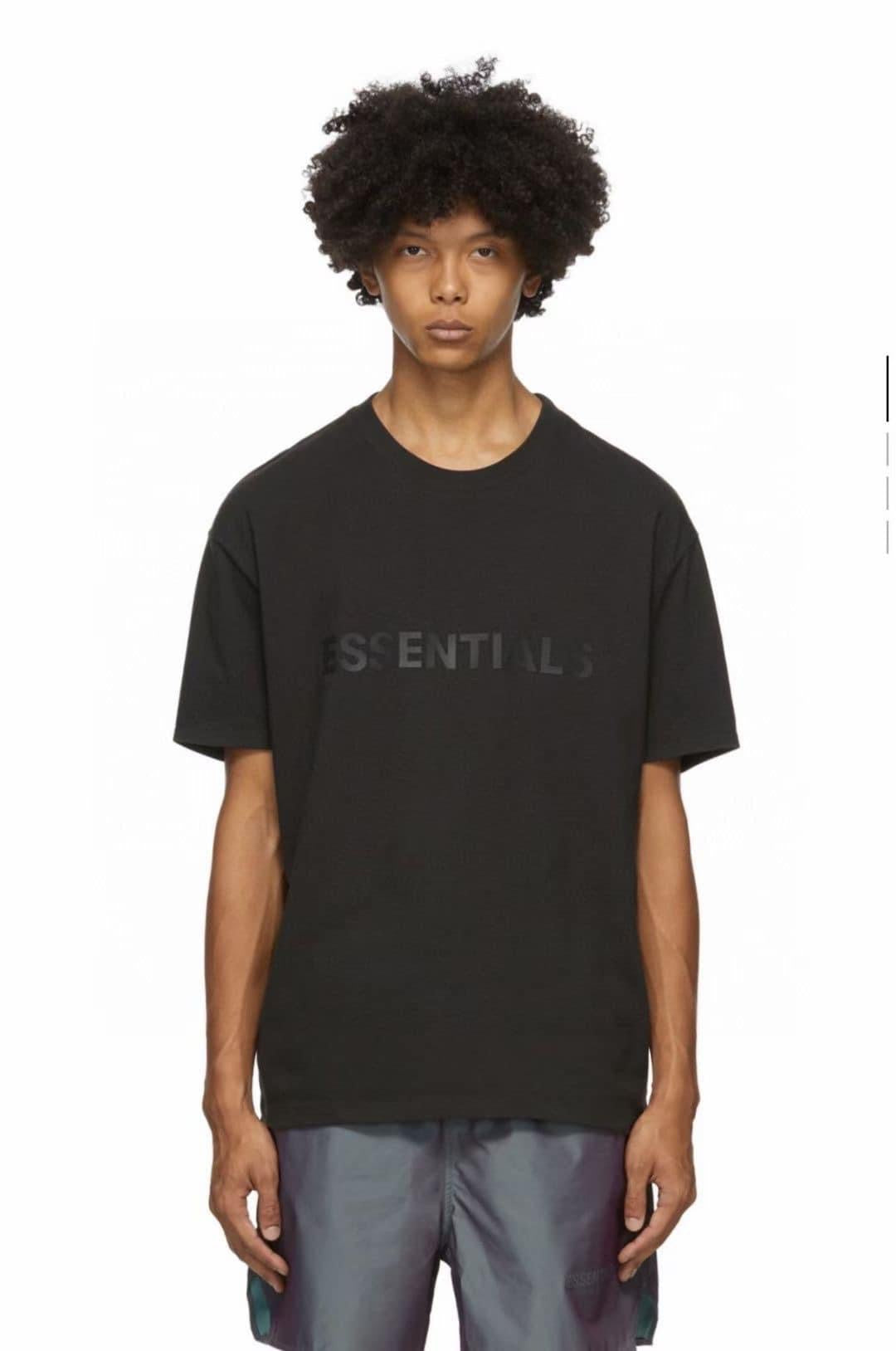 Essentials tee