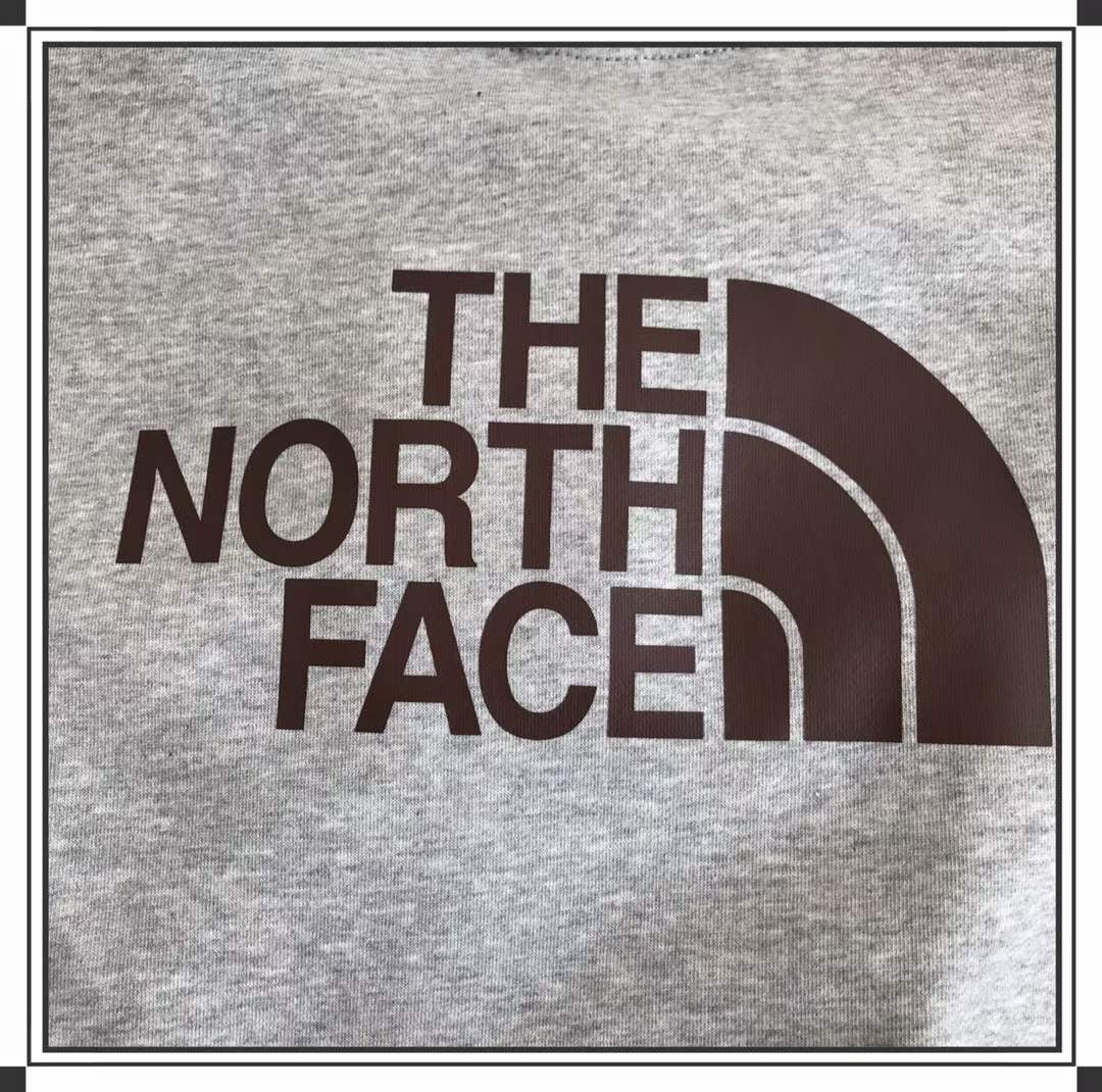 The north face 淨色印花衛衣