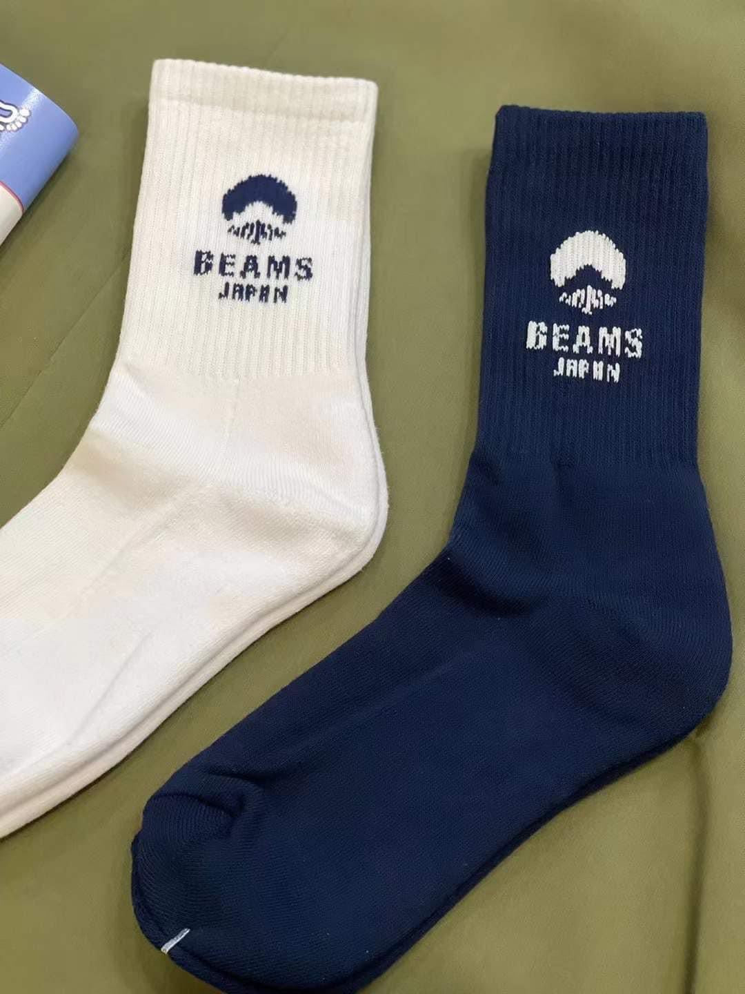 Beams 襪