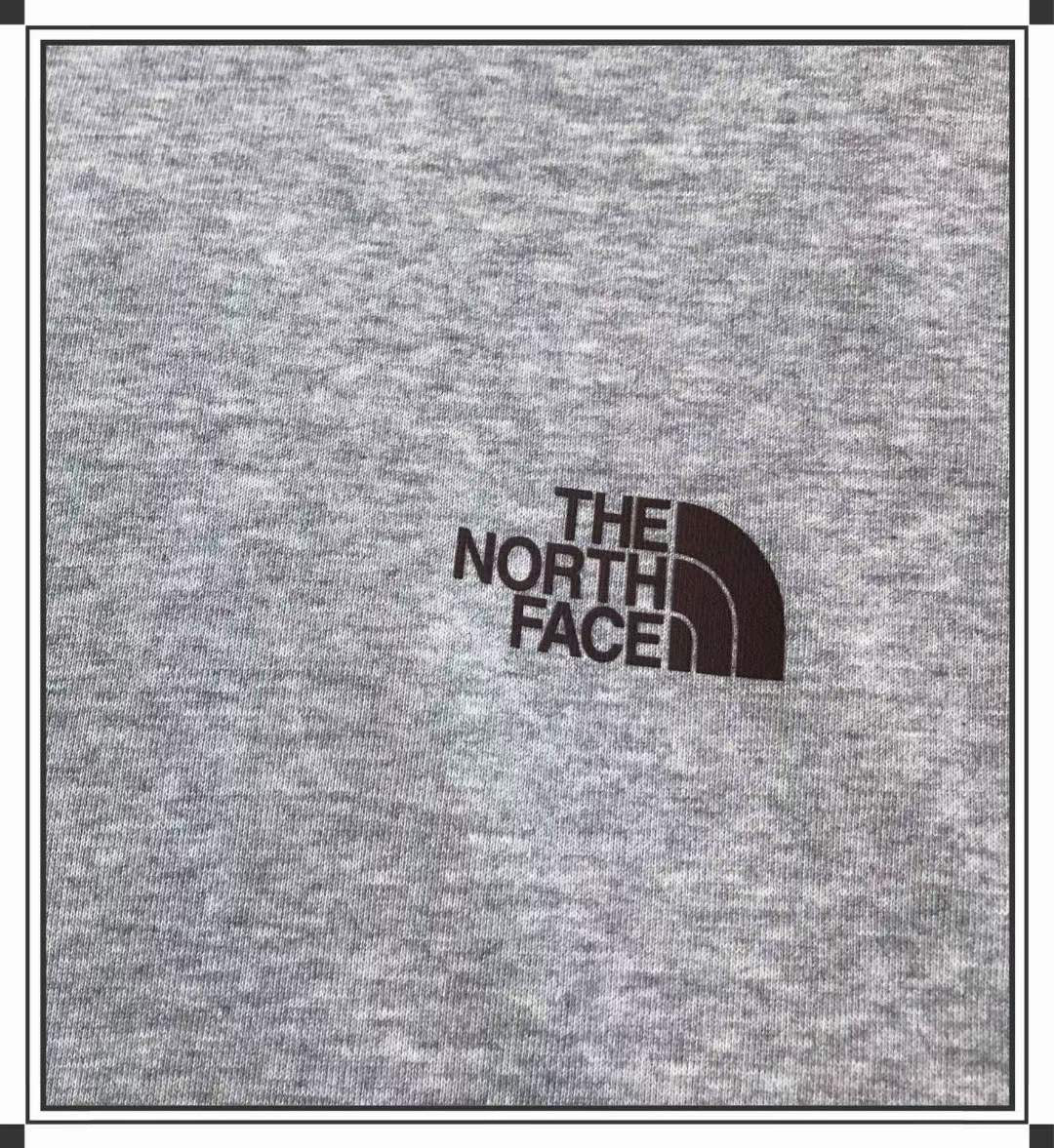 The north face 淨色印花衛衣