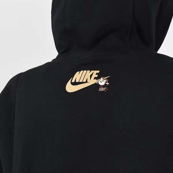 Nike 金色hoodies